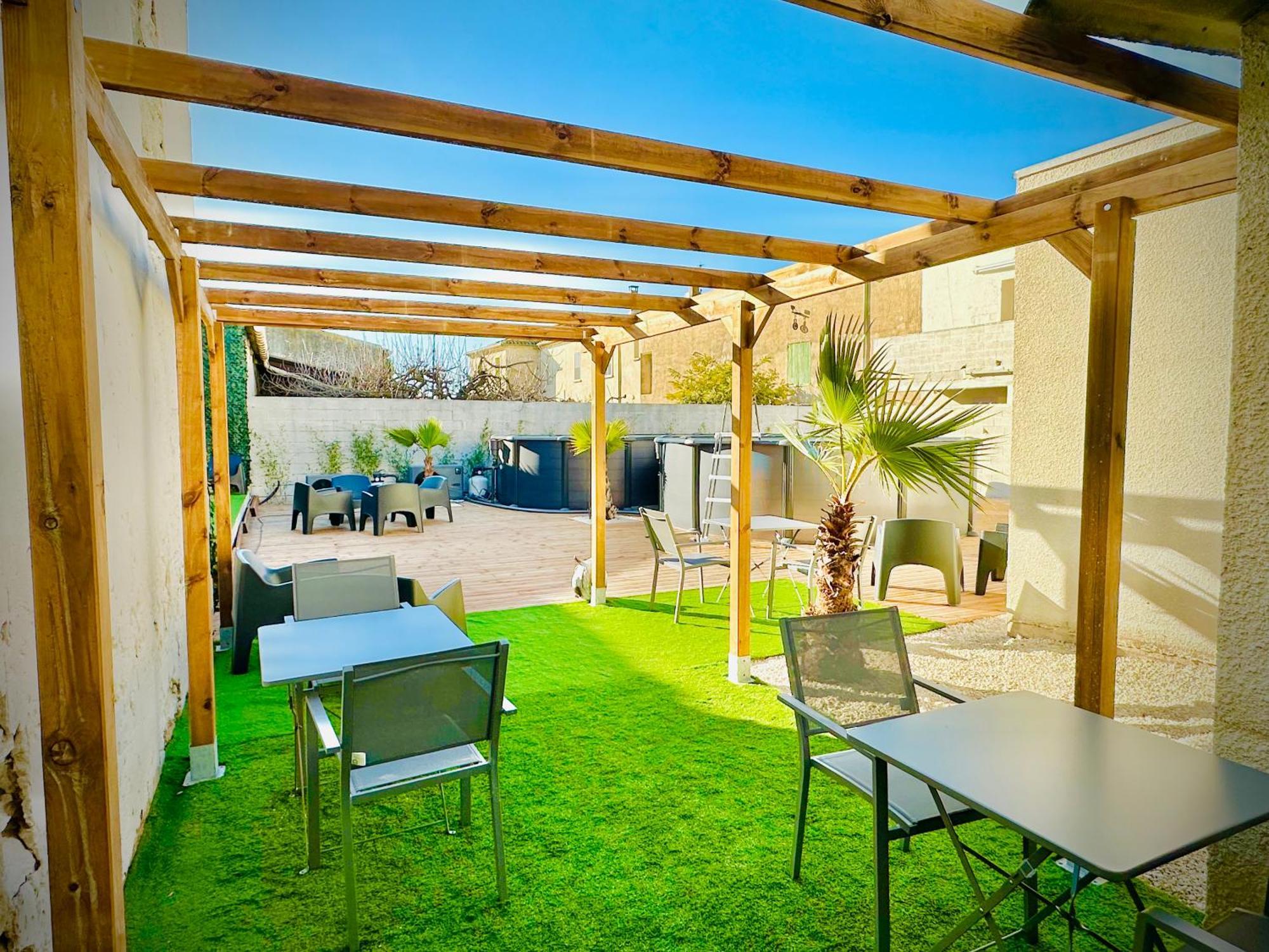 Les Appartements Du Mas - Emeraude Aigues-Mortes Eksteriør bilde