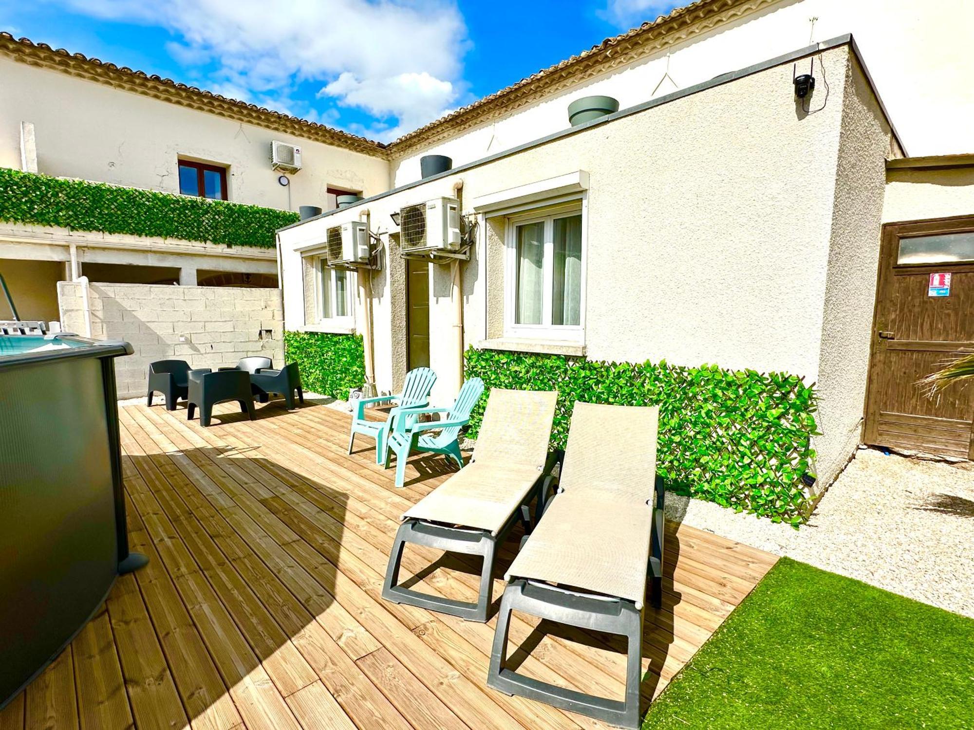 Les Appartements Du Mas - Emeraude Aigues-Mortes Eksteriør bilde